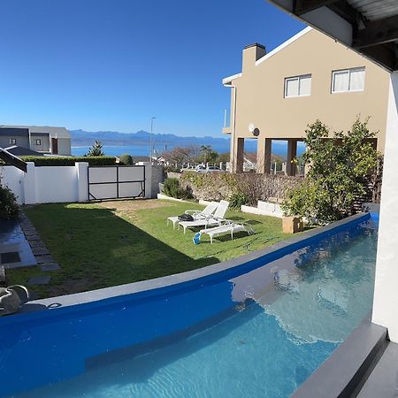 פלטנברג ביי De La Fontaine Guest Cottage And Pool View Luxury Suite מראה חיצוני תמונה
