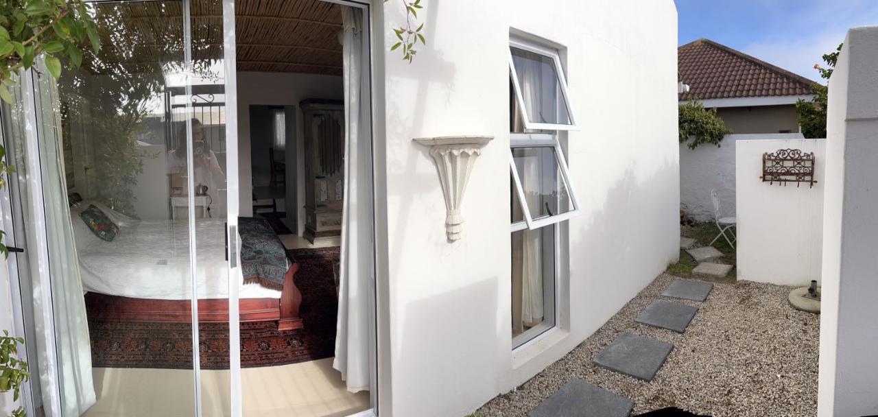 פלטנברג ביי De La Fontaine Guest Cottage And Pool View Luxury Suite מראה חיצוני תמונה