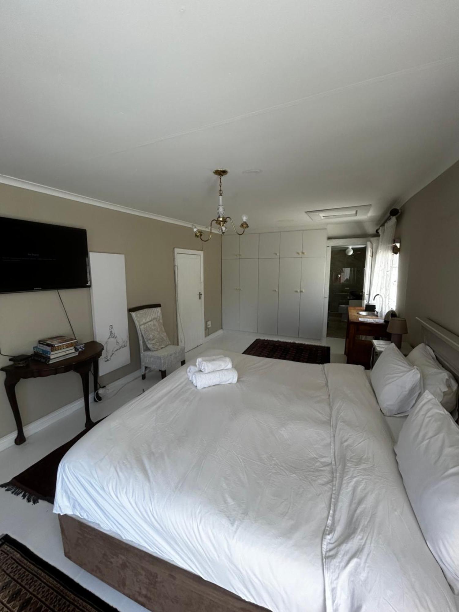 פלטנברג ביי De La Fontaine Guest Cottage And Pool View Luxury Suite מראה חיצוני תמונה